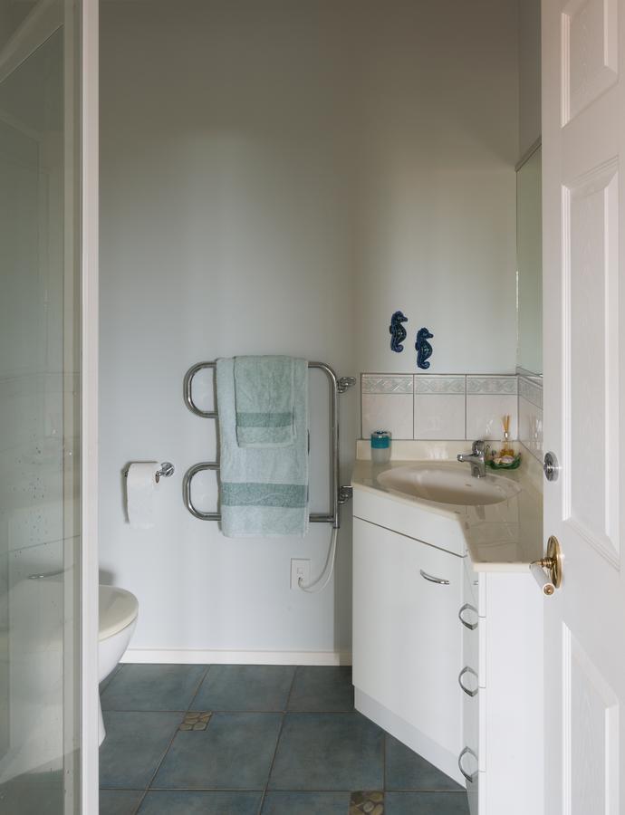 Ocean View B&B Whitianga Bagian luar foto